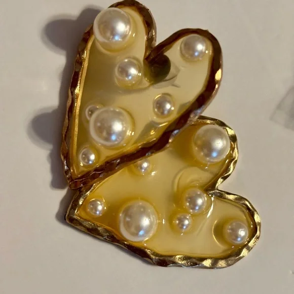 Handmade Gold plated Heart Pearl Accent Earrings - Women Jewelry - Picture 4 of 6